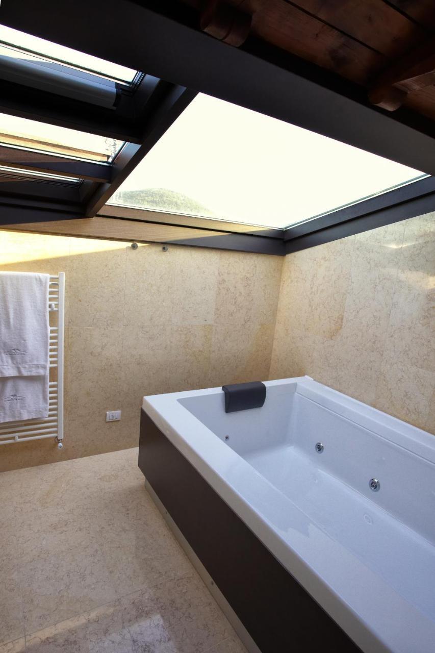 La Dimora Del Baco Hotel LʼAquila Dış mekan fotoğraf